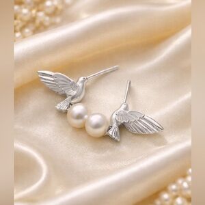 Vintage Hummingbird Pearl Silver Earrings